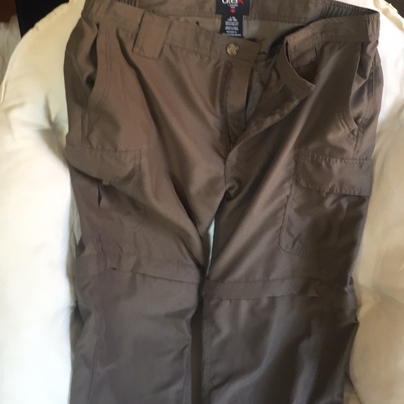 Pair of Utex cargo pants - Picture 5 of 7